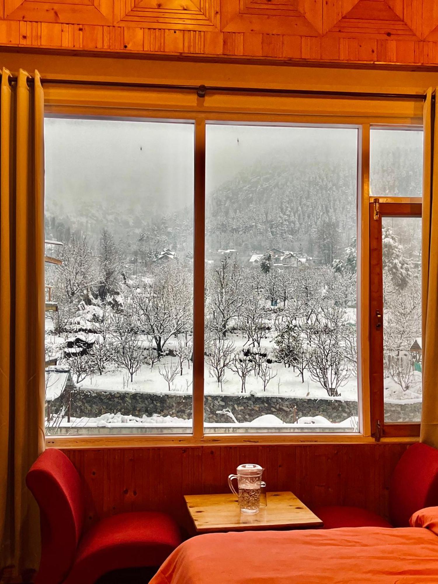 Flüstern Hostel&Café Nagar  Esterno foto